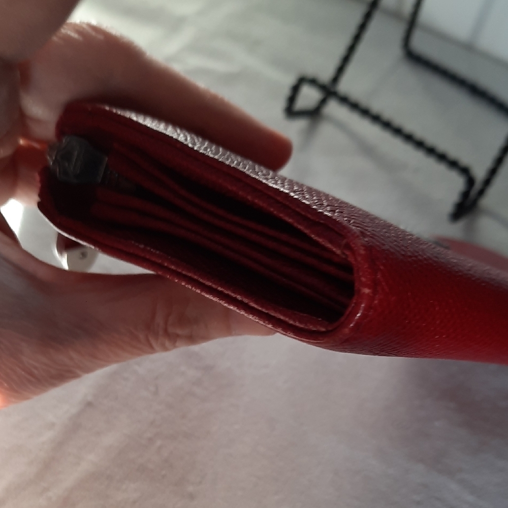 Tod's Red Wallet with Silver Hardware - Picture 12 of 12